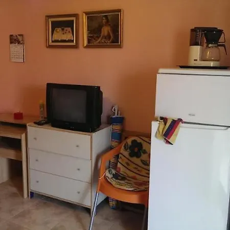 Alboran Arysal Apts فندق سالو